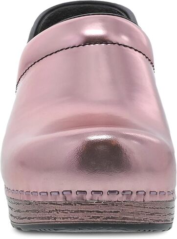 قباقيب Dansko الاحترافية سهلة الارتداء للنساء - نعل هزاز ودعم للقوس من أجل الراحة - مثالية للمحترفين ذوي المكانة الطويلة - براءة اختراع الربيع 8.5-9 M US in Saudi Arabia