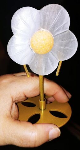 Lovemine Selenite Quartz Crystl Flowers Decor for Home Crystal Flowers Figurines Healing Stone Figurine Energy Crystal in Saudi Arabia