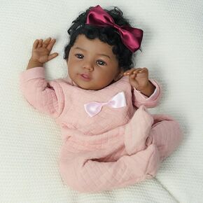 دمية Baby Baby Doll Black Girl-18 بوصة واقعية لحياة أمريكية من أصل أفريقي دمية مصنوعة يدويًا مع جسم وملحقات ناعمة للحياة الحقيقية-هدية للأطفال الذين تتراوح أعمارهم بين 3 وما فوق