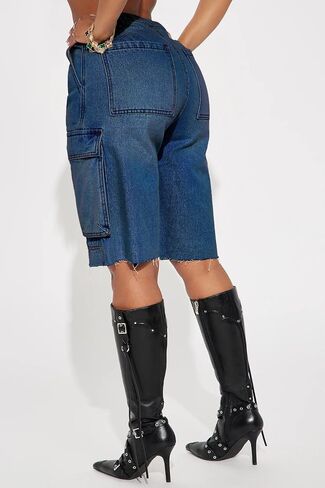 Women's High Waist Denim Shorts Straight Leg Raw Hem Jean Shorts Summer Hot Pants with Pockets in Saudi Arabia
