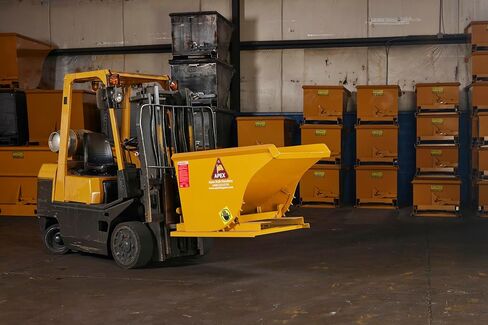 Apex HD100 Forklift Hopper Hopper ذاتية الإلقاء ، ساحة مكعبة ، سعة 6000 رطل ، فولاذ متين ، مصنوع في الولايات المتحدة الأمريكية (ساحة مكعبة واحدة) in Kuwait