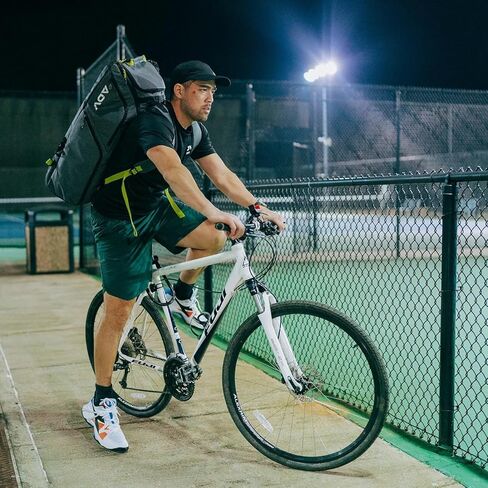 ADV Tennis Pro V3 - حقيبة ظهر للتنس وكرة البيسبول V2 - حقيبة ظهر مرنة in Kuwait