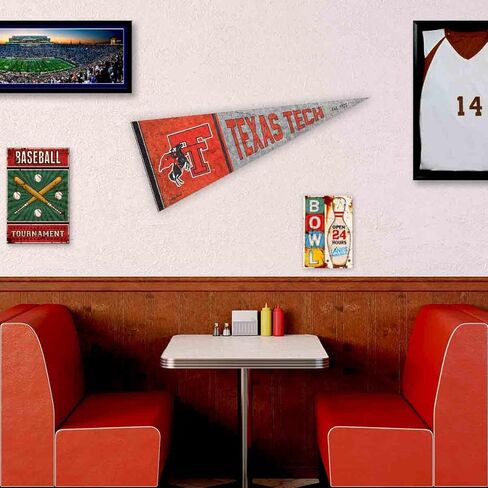 شركة College Flags & Banners Co. لافتة كلاسيكية من Texas Tech Red Raiders Pennant Throwback in Kuwait