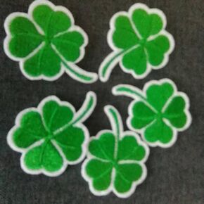 5 Pcs Four Leaf Clover Iron On Patch, Green Leaf Embroidered Patches Lucky Shamrock Emblem Sew On Patches for Clothing Arts Crafts
