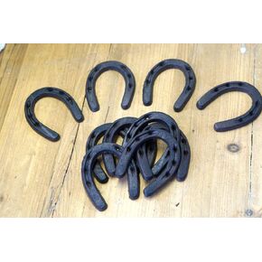 200 CAST Iron Small Horseshoe 3" x 3 1/2" Horse Nick Nack LOT of 200 Rustic - Nadhief Store
