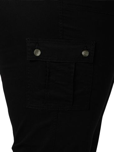 Lee Women's Ultra Lux Comfort with Flex-to-Go Cargo Capri Pant in Kuwait