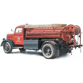 ITALERI IT3966 1/24 3 Ton Classic Fire Truck Plastic Model Assembly Kit