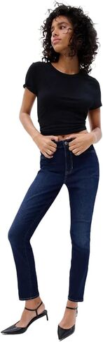 GAP Women's High Rise Favorite Jegging Pant in Saudi Arabia