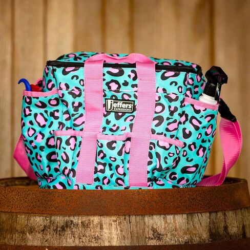 Jeffers Expression Deluxe Grooming Bag ، Party Cheetah - منظم أعلى سستة للفرش ، الرش ، اختيارات الحافر ، تاك وإكسسوارات - السفر ، التخييم ، الحصان ، الكلب ، القط والحيوانات الأليفة. in Kuwait