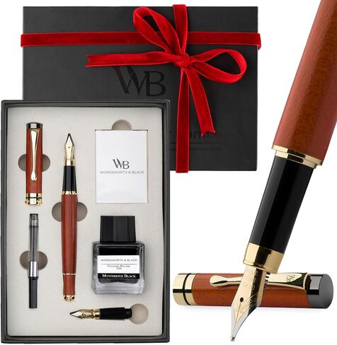 مجموعة Wordsworth & Black Fountain Pen ، خشب الخيزران الفاخر - NIB متوسطة ، NIB غرامة إضافية ، حالة هدايا ؛ زجاجة حبر سوداء 25 مل ، 6 خراطيش حبر ، محول إعادة الملء - الخط ، الكتابة [Rosewood] in Kuwait