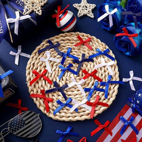 200 PCS Mini Red Blue White Bows صغير في الرابع من يوليو ، تويست تويست تويست ، أقواس الاستقلال يوم الاستقلال في الرابع من شهر يوليو ، شريط شجرة التغليف DIY Craft Party Decor (أسلوب مخطط) in Kuwait