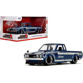 Jada Toys JDM Tuners 1:24 Scale Die-Cast 1972 Datsun 620 Pickup – Opening Doors, Detailed Interior, Rubber Tires, Collectible for Ages 8+(Gloss Blue)