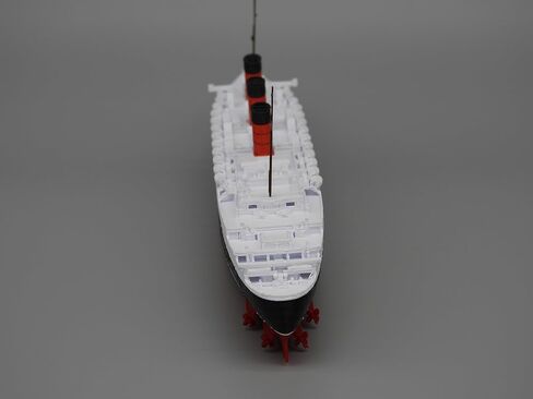 RMS Queen Mary Model 1 قدم في الطول (نموذج) in Kuwait