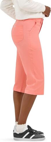 بنطال كابري مريح للغاية للنساء من Lee مع سروال كابري مرن للاستخدام أثناء التنقل in Kuwait