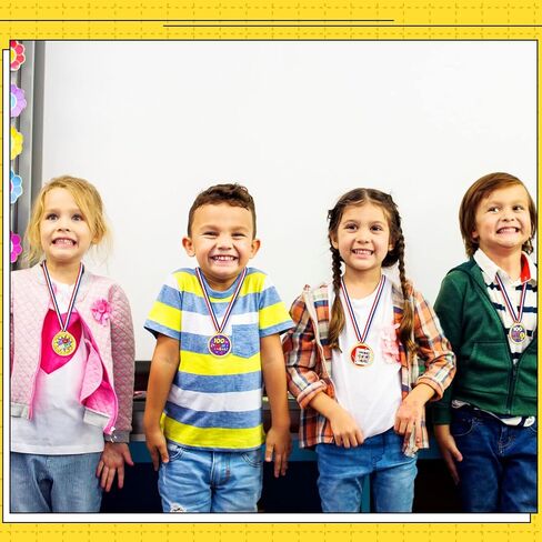 200 قطعة من ميداليات اليوم 100 للمدرسة، ميداليات متنوعة لجوائز للأطفال، جائزة جائزة الكأس البلاستيكية للفصل الدراسي، 100 يوم من المدرسة، ديكورات حفلات الجمباز، مكافأة مسابقة الجمباز in Kuwait