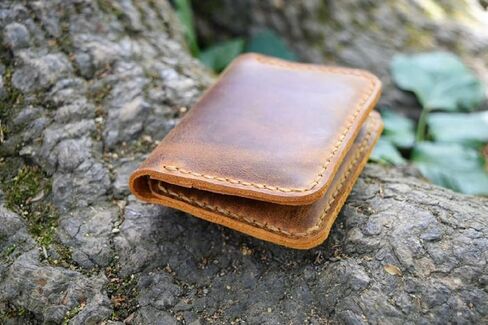 ذا تانري محفظة جلد محبب للرجال = محفظة جلدية لحمل بطاقات الائتمان للرجال، محفظة بطاقات للرجال.. in Kuwait