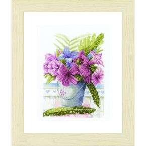 Vervaco Counted Cross Stitch kit King of Animals, 13.6 inch in Saudi Arabia