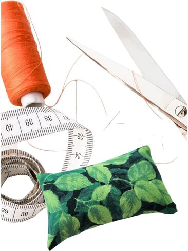 Emery Pincushion للخياطة - مليئة بالرمل الكاشط - المصنوع يدويًا في الولايات المتحدة الأمريكية (2 "X3" ، باستيل الأزهار على الأبيض) in Kuwait
