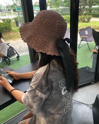 غزل الشريط الرافض ناعم وخفيف الوزن والكروشيه لصنع حقيبة شاطئية الصيف و sun hat col.116 in Kuwait