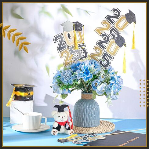 10 PCS TABLE CARGETING CENTERSES مع شرابات ، فئة 2025 تقع تختار CAP CUPCAKE CUPCAKE لتوفيات الديكور المركزية للحفلات (الأزرق والذهبي) in Kuwait