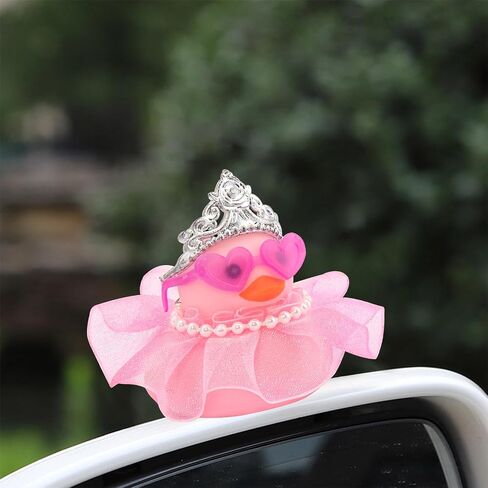 Wonuu Car Rubber Duck Decoration لطيف ملحقات السيارة الوردي البط للوحة القيادة مع اللباس LoveGlasses Necklace ، تنورة الدانتيل in Saudi Arabia