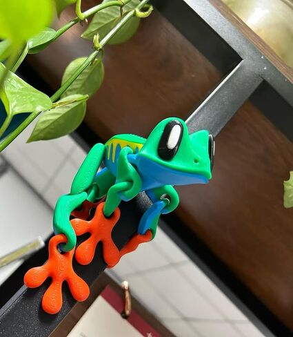 ثلاثية الأبعاد المطبوعة المغناطيسية ، التماثيل ثلاثية الأبعاد ، الضفدع المزيف ، الحيوانات المطبوعة ثلاثية الأبعاد المفصلية ، تململ ثلاثية المطبوعة لديكور مغناطيس الثلاجة ، ديكور مراقبة الكمبيوتر (أخضر 15 سم) in Kuwait