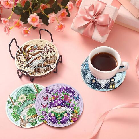 8 PCS GNOME Diamond Art Coasters-Gnomes Diamond Painting Coasters مجموعات مع Holder ، DIY Gnome Coasters مع قواعد الفلين للمبتدئين في البالغين كهدية ديكورز in Kuwait
