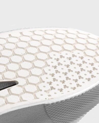 حذاء تزلج Lakai Cambridge للرجال، جلد أبيض، 13 in Kuwait