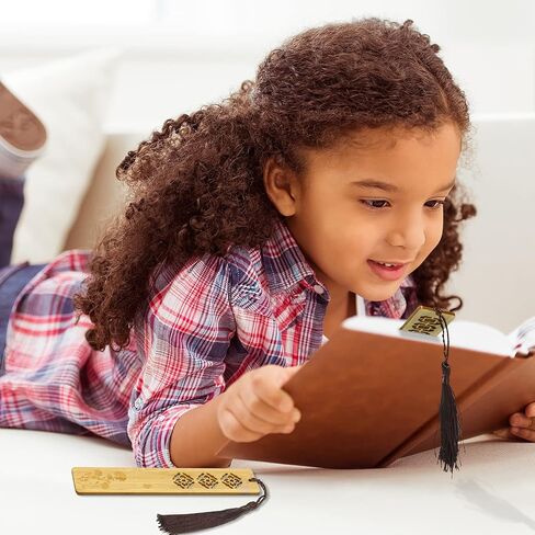 8 قطع من الإشارات المرجعية المصنوعة يدويًا من الخيزران، علامة مرجعية خشبية منحوتة عتيقة، علامة مرجعية مجوفة مع شرابة لطلاب المدارس، هدايا المعلم للمكتب، 4 تصميمات in Saudi Arabia