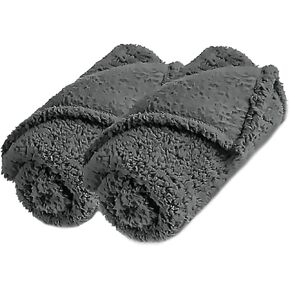 2pcs Warm Pet Blanket Soft Cat Dog Quilt Cozy Sleeping Mat for Indoor Outdoor Use Skin-Friendly Material for Pets Comfort and Security