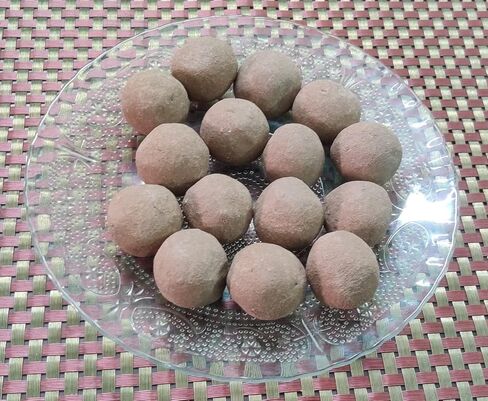 كرات الطين الأحمر الكرز 200 جم in Saudi Arabia
