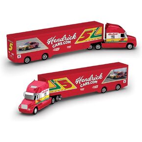 Lionel Racing NASCAR Authentics Kyle Larson No.5 Hendrickcars.com Throwback Darlington 1:64 Scale Hauler