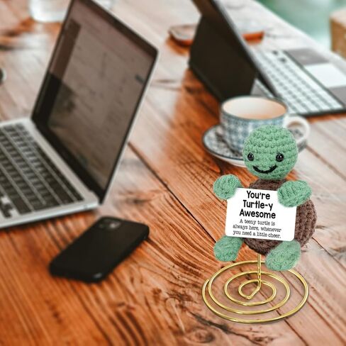 QingVoTool Crochet Doll Stands 2Pcs, Stuffed Animal Display Stands, Metal Amigurumi Crochet Display Stands for Emotional Support Positive Crochet Animals Potato Turtle Motivational Desk Decor, Gold in Kuwait