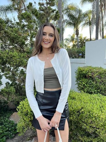 Newshows Cropped Cardigan Sweaters for Women 2023 Crew Neck Button Down Open Front Knit Bolero Shrugs in Kuwait