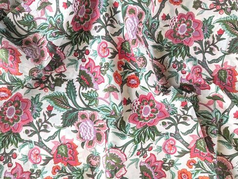 Avka Studio Hand Block Print Acced by the Yard - Precut 3 Yard 42 Inch Width - 100 ٪ مادة قطنية - نمط الأزهار الوردي - قطعة قماش هندية خفيفة لصنع قمم الصيف من النسيج الهندي وما إلى ذلك in Kuwait