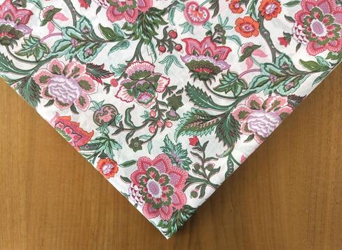 Avka Studio Hand Block Print Acced by the Yard - Precut 3 Yard 42 Inch Width - 100 ٪ مادة قطنية - نمط الأزهار الوردي - قطعة قماش هندية خفيفة لصنع قمم الصيف من النسيج الهندي وما إلى ذلك in Kuwait