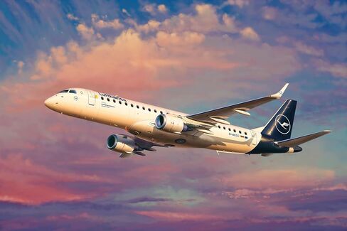 Revell 03883 1:144 Embraer 190 Lufthansa New Livery Plastic Model Kit, Multicolour (Revell 03883 3883) in Saudi Arabia