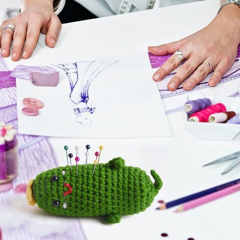 وسادة دبوس عباد الشمس ، و pincushions المحبوك المصنوع يدويًا ، وملحقات إبرة لخياطة خياطة خياطة ، أو مصنوعات DIY أو ديكور المرقعة in Kuwait