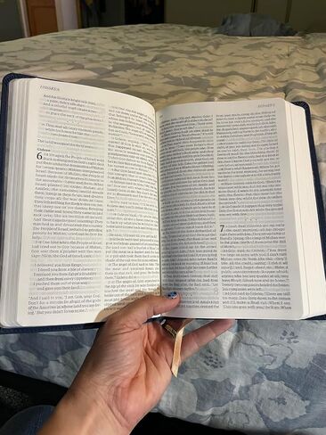 كتاب Printualist Personalized Gift Bible مع اسم محفور ، رسالة كتابية Deluxe Gift ، طباعة كبيرة ، رحلة منتصف الليل ، جلد فو in Kuwait