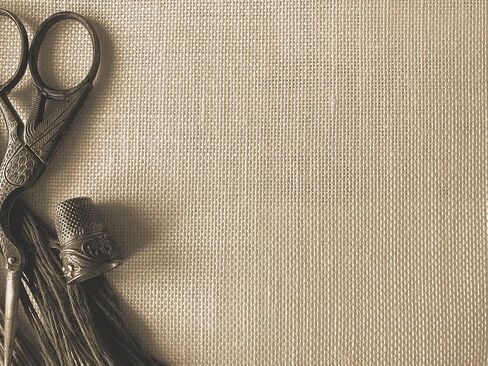 Zweigart 25ct Dublin 100% Linen evenweave for Embroidery | 18x27 inches | Linen Fabric for Counted Cross Stitch (Antique White 101) in Kuwait