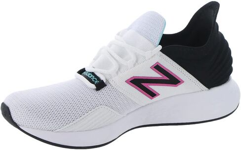 حذاء الجري Fresh Foam Roav V1 للسيدات من New Balance، ورق أبيض/علكة، عرض 9.5 in Saudi Arabia