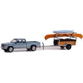 Greenlight 32250-C Hitch & Tow Series 25-1988 GMC S-15 Sierra with Canoe Trailer and Rack, Canoe and Kayak 1/64 Scale