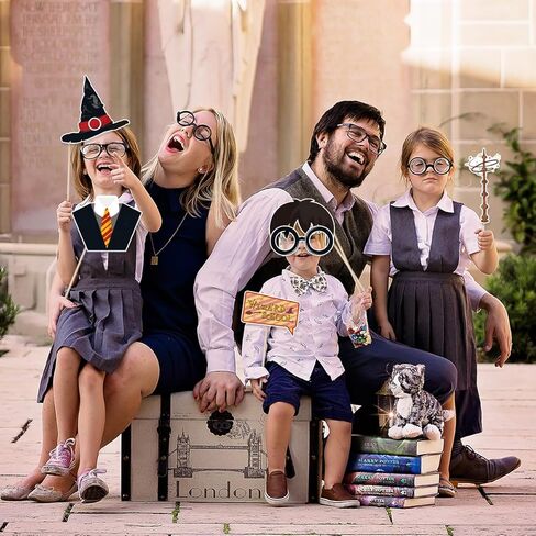 تشمل ديكورات حفلة عيد ميلاد السحرية السحرية ، لوازم الحفلات ، المعالج السحري ، 16 بالونات ، لافتة واحدة ، 16 كيك توبر ، خلفية واحدة كبيرة للحفلات ، شريطان (36 ٪) in Kuwait