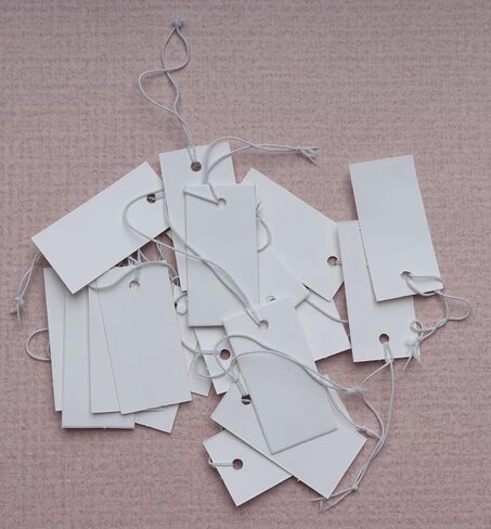 SOWAKA 100 Pcs Price Tags with String 4 x 2 cm Kraft Paper Hanging Elastic Writable Display Tags for Product Jewelry Clothing Gift Wrapping Crafting Supplies (Kraft) in Saudi Arabia