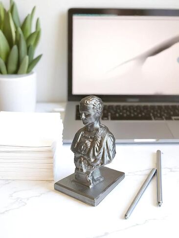 Resin Julius Caesar Pencil Holder - Ides of March 14 ınput Pen حامل القلم - Julius Caesar Funny Bust تمثال - أصحاب القلم القيصار للمكتب ديكور مكتب المعلم للمكتب (أبيض) in Saudi Arabia