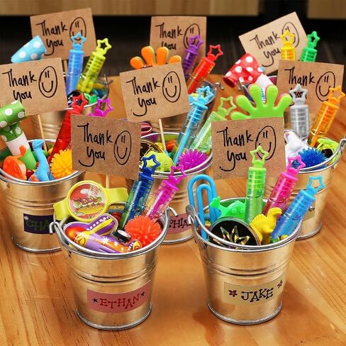 32 قطعة من 8 ألوان من فقاعات النيون المفضلة للحفلات للأطفال، عصا فقاعات النجوم الصغيرة مجمعة في صندوق هدايا كحشوة لحقائب الهدايا، هدايا للفصل الدراسي، لعبة جوائز الكرنفال، هدايا عيد الميلاد، مستلزمات الحفلات للأطفال الصغار in Kuwait