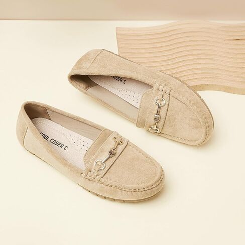 حذاء بدون كعب مريح واسع غير رسمي للنساء سهل الارتداء حذاء مسطح للنساء حذاء بدون كعب نسائي أنيق بإبزيم مناسب للمناسبات in Kuwait