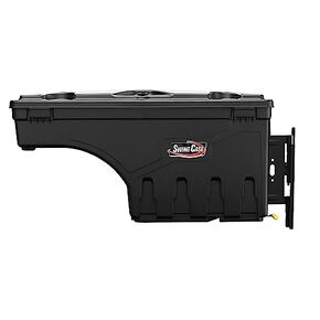 صندوق تخزين سرير الشاحنة UnderCover SwingCase | SC105D | يناسب 2020 - 2023 جانب السائقين Chevy/GMC Silverado/Sierra 2500/3500HD، أسود in Kuwait