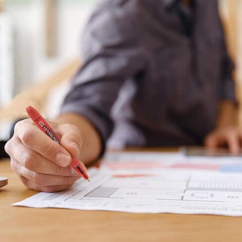 يتضمن قلم الجيب ذو 8 أقلام حبر جاف صغيرة من RSVP حلقة مفاتيح وقلادة حبل قصير in Saudi Arabia