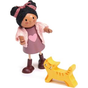 Tender Leaf Toys - Ayana and Her Cat - Wooden Miniatures Flexible Doll, Multicultural Action Figure for Dollhouse - Encourage Creative and Imaginative Fun Play for Children - Age 3+